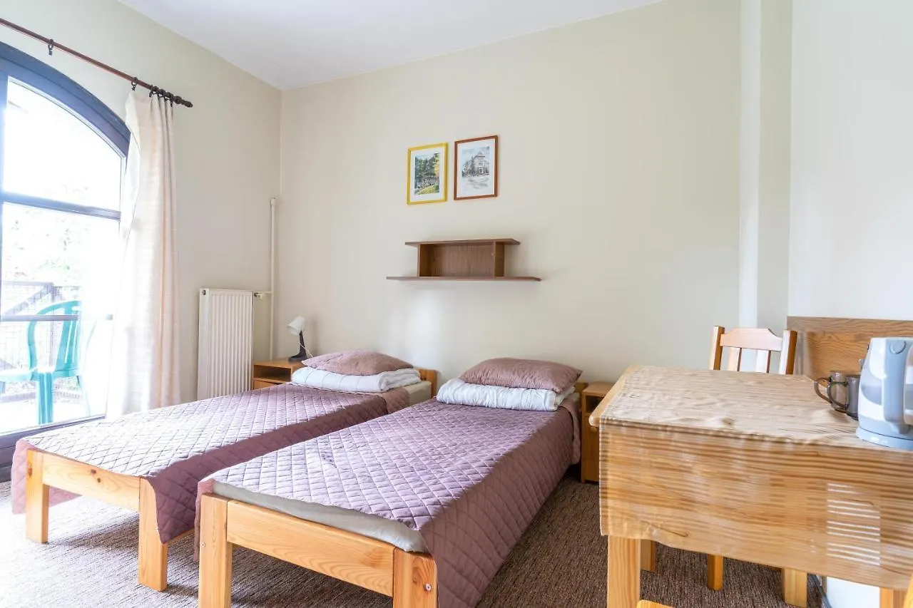 Hostal Albergue Miedzynarodowe Schronisko Mlodziezowe Ptsm Szarotka Zakopane