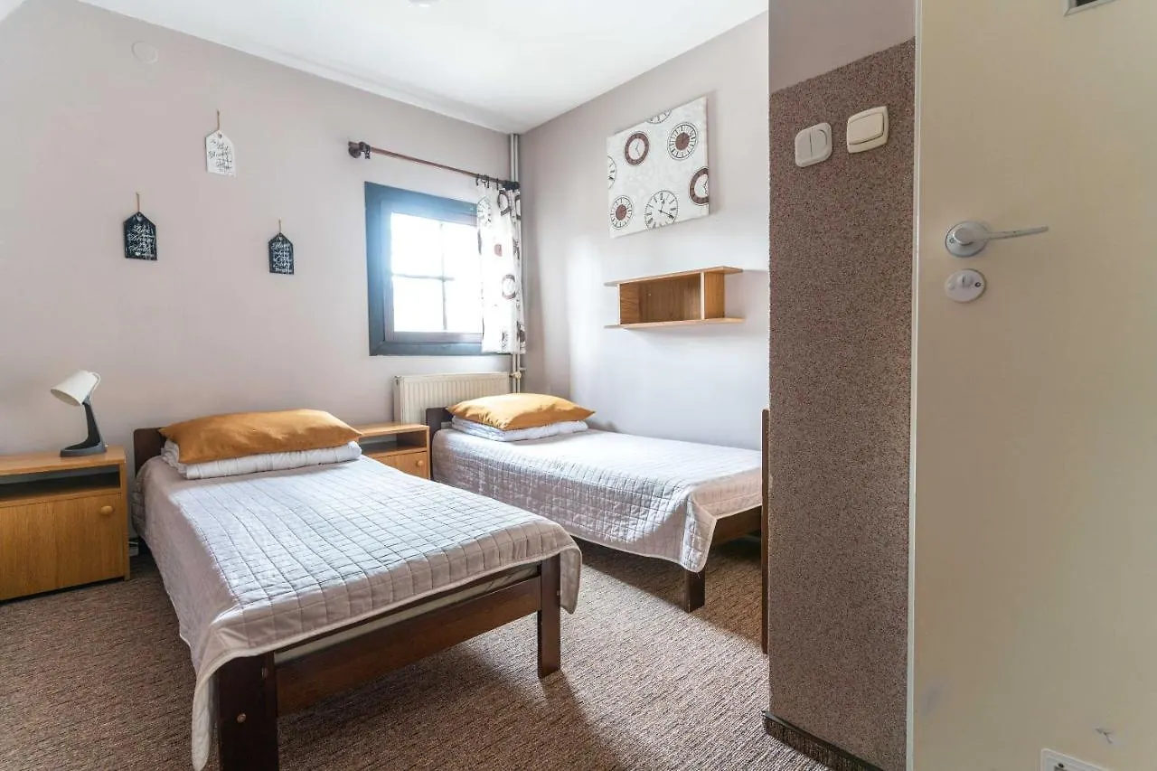 Albergue Miedzynarodowe Schronisko Mlodziezowe Ptsm Szarotka Zakopane Hostal
