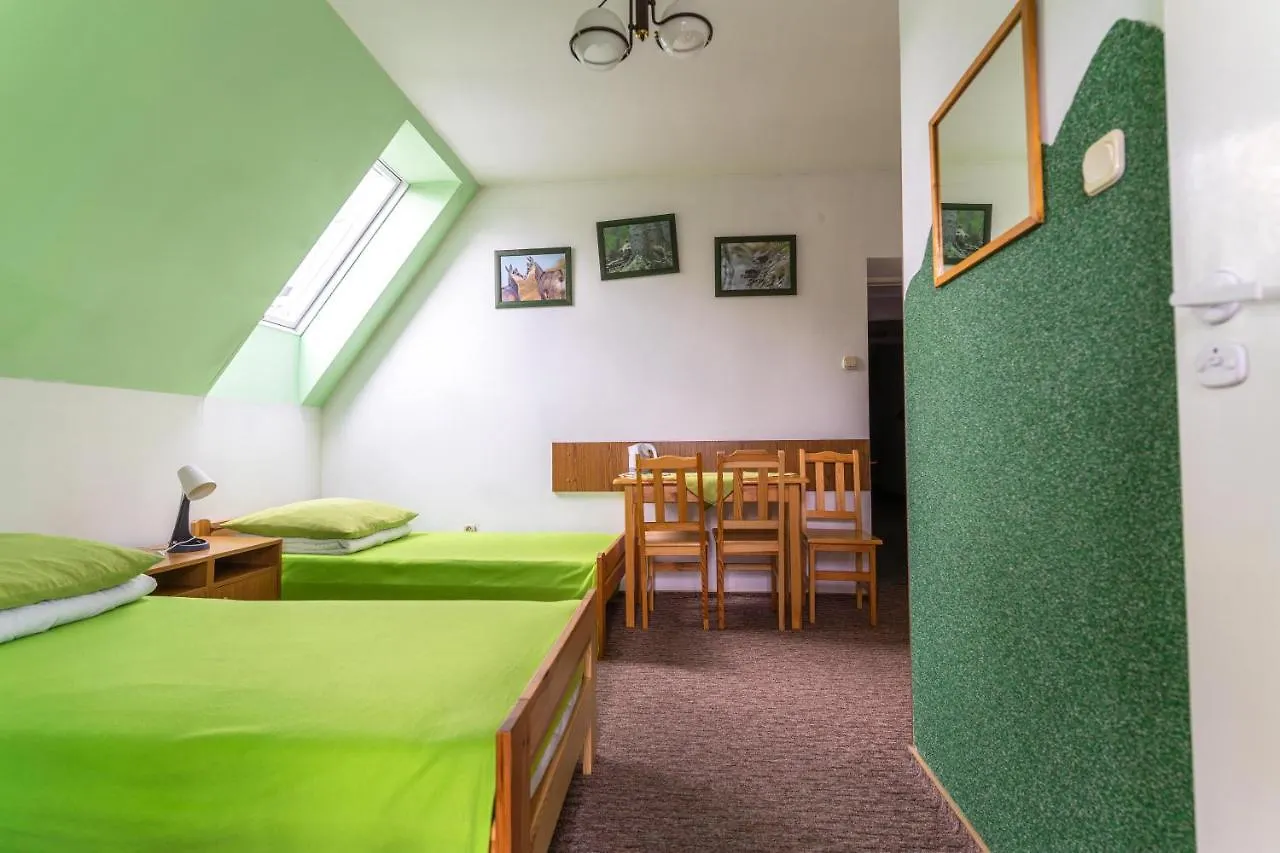 Hostal Albergue Miedzynarodowe Schronisko Mlodziezowe Ptsm Szarotka Zakopane